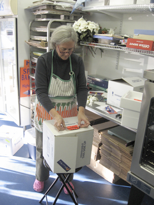 Avi Shipping her Organic Carrot Cakes